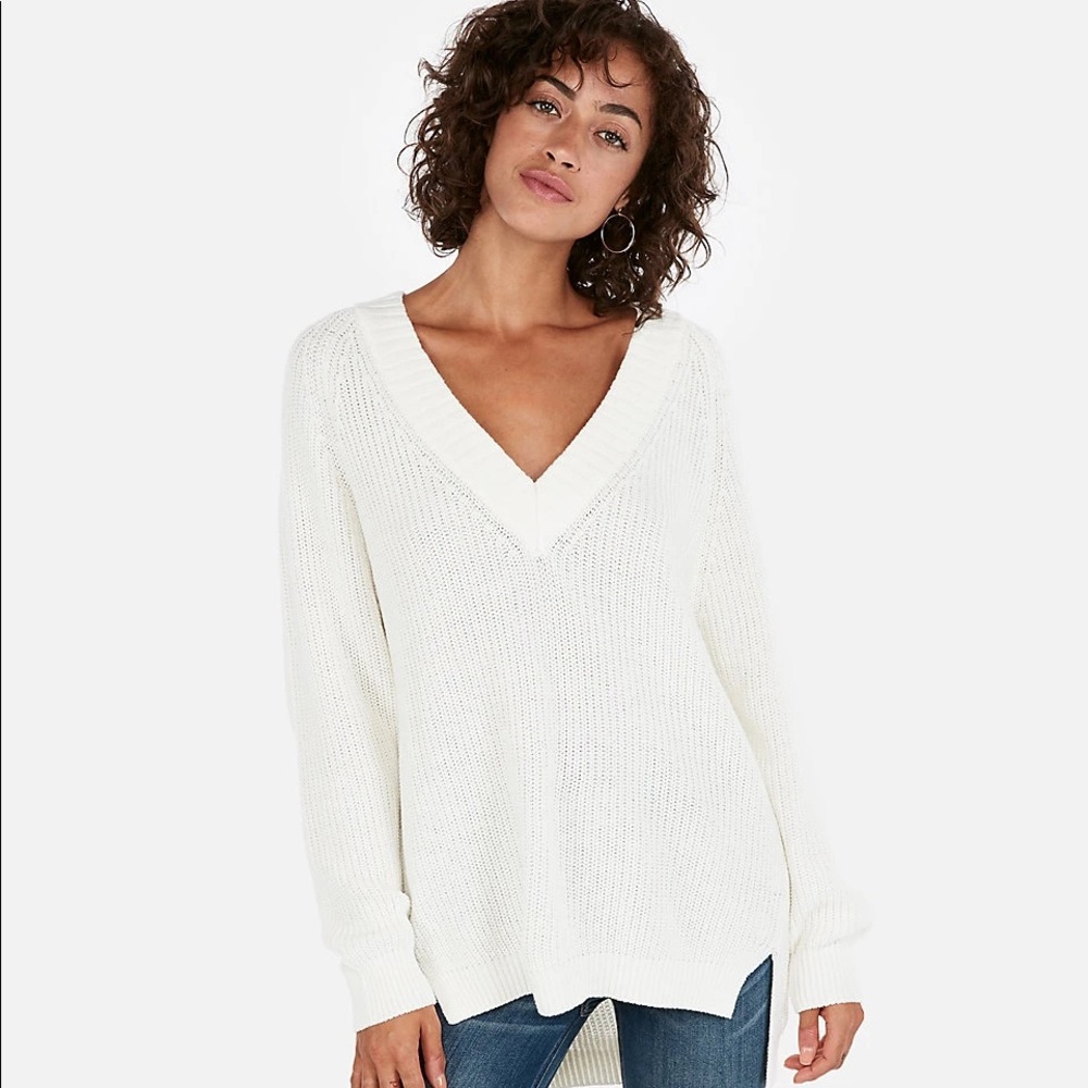 NWT. Express oversized shaker tunic sweater